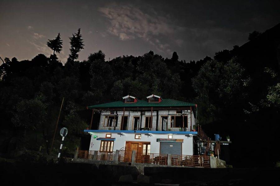 Tiger Fall Stay in Sawara