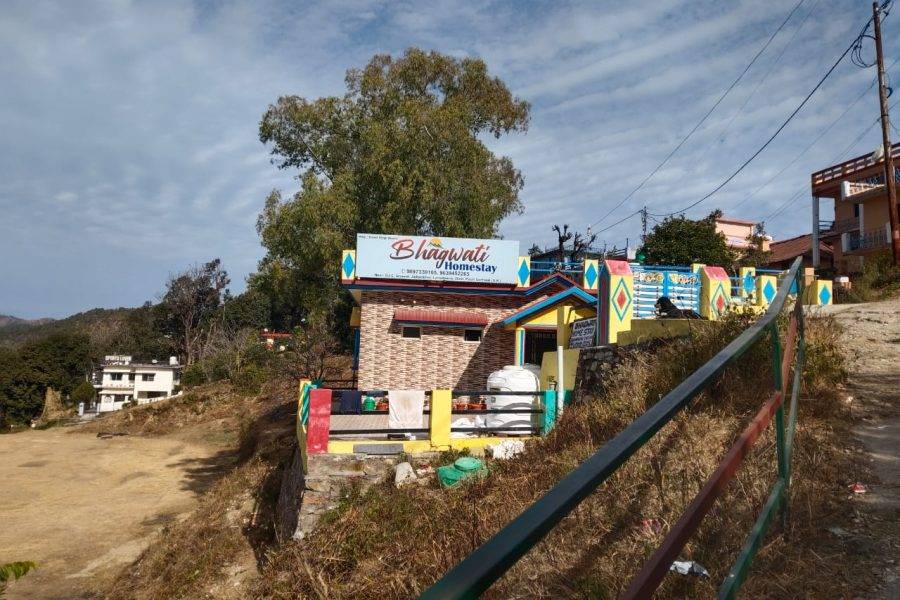 Valley View Stay in Jaiharikhal