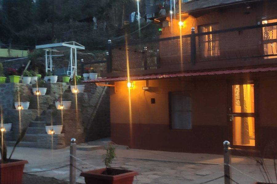 Heritage Stay near Lansdowne